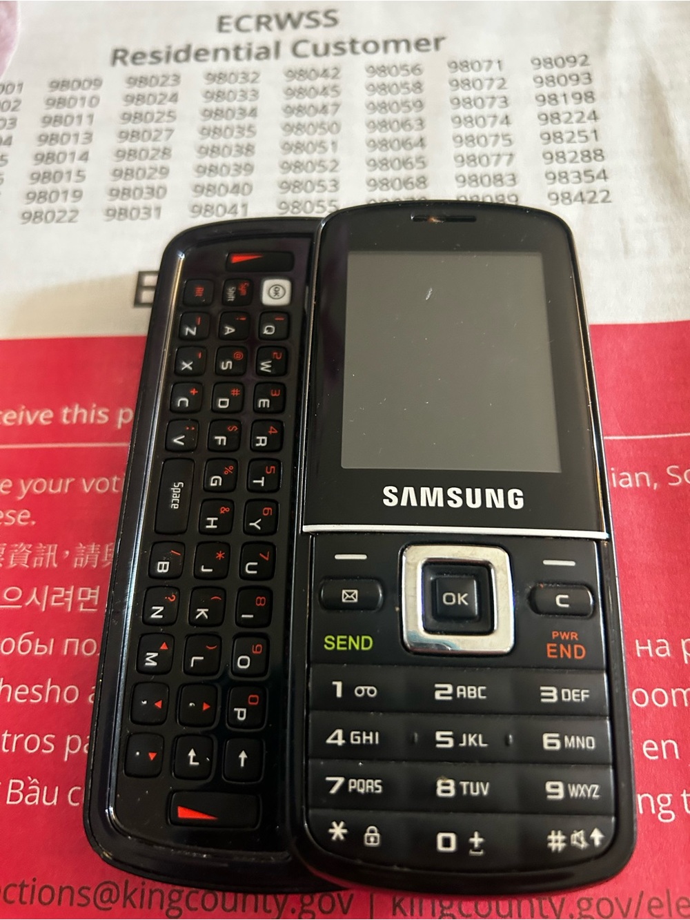 Samsung Black Slide Phone with QWERTY Keyboard